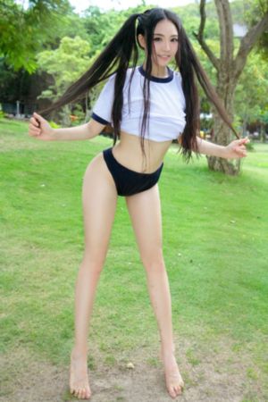 两个儿媳与公公_大片在线观看